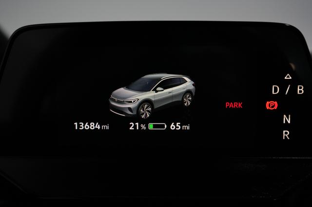 2024 Volkswagen ID.4 — photo 5 of 20