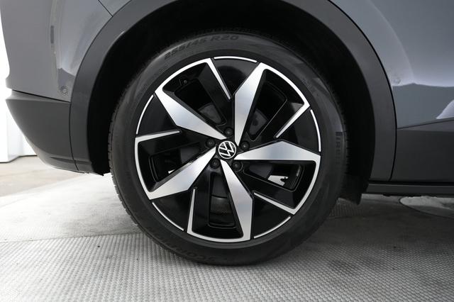 2024 Volkswagen ID.4 — photo 7 of 20