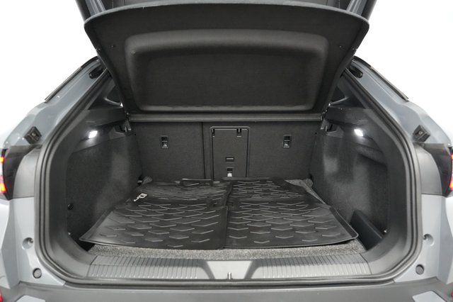 2024 Volkswagen ID.4 — photo 6 of 20