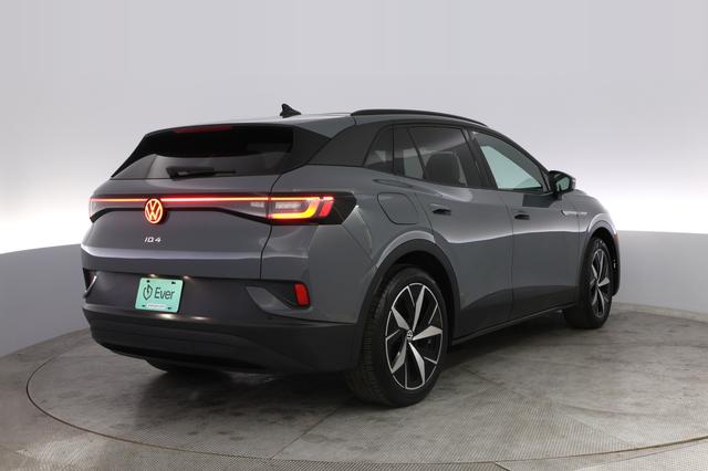 2024 Volkswagen ID.4 — photo 2 of 20