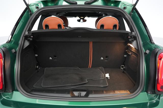 2024 MINI Cooper SE — photo 6 of 19