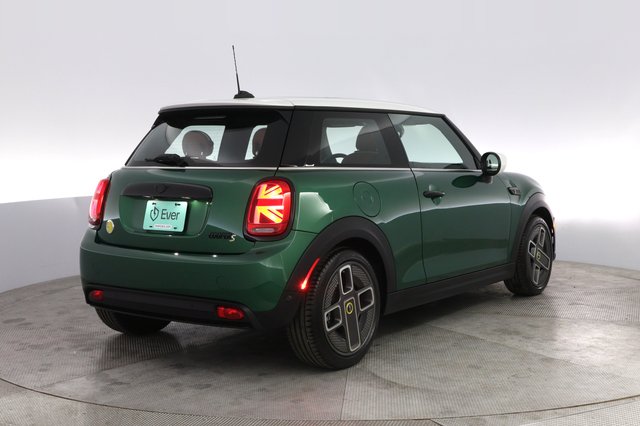2024 MINI Cooper SE — photo 2 of 19