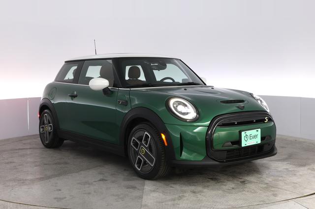 2024 MINI Cooper SE — photo 10 of 19