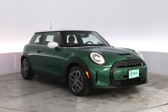2024 MINI Cooper SE — photo 10 of 19