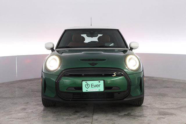 2024 MINI Cooper SE — photo 9 of 19