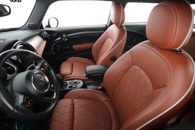 2024 MINI Cooper SE — photo 3 of 19