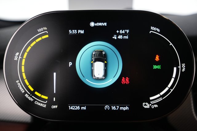 2024 MINI Cooper SE — photo 5 of 19