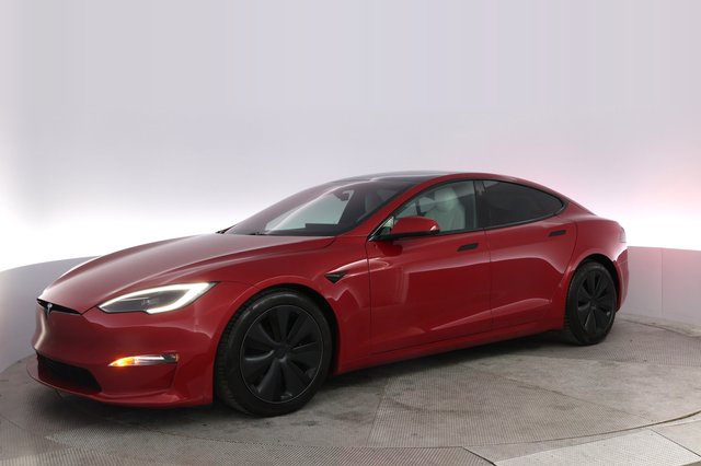 2022 Tesla Model S — photo 14 of 21