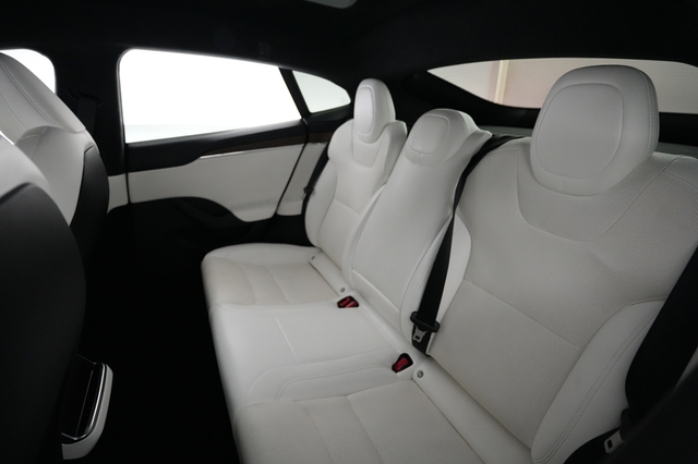 2022 Tesla Model S