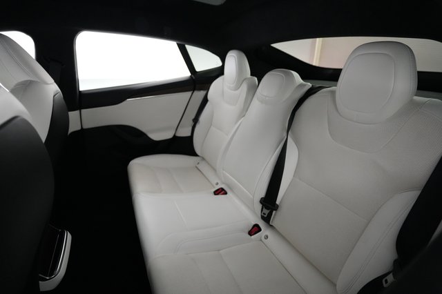 2022 Tesla Model S — photo 19 of 21