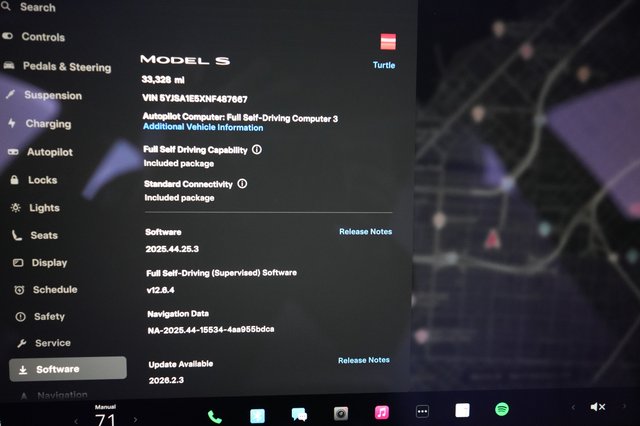 2022 Tesla Model S — photo 5 of 21