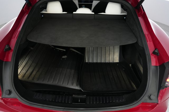 2022 Tesla Model S — photo 6 of 21