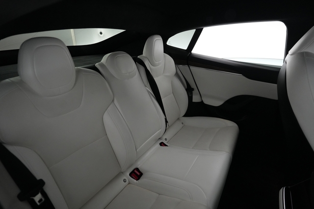 2022 Tesla Model S