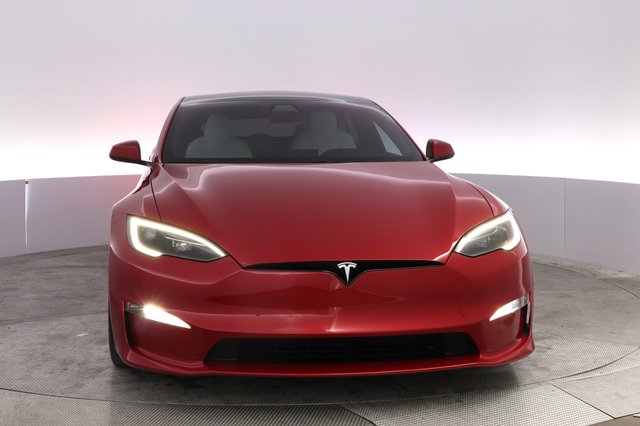 2022 Tesla Model S — photo 9 of 21