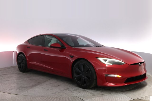 2022 Tesla Model S — photo 10 of 21