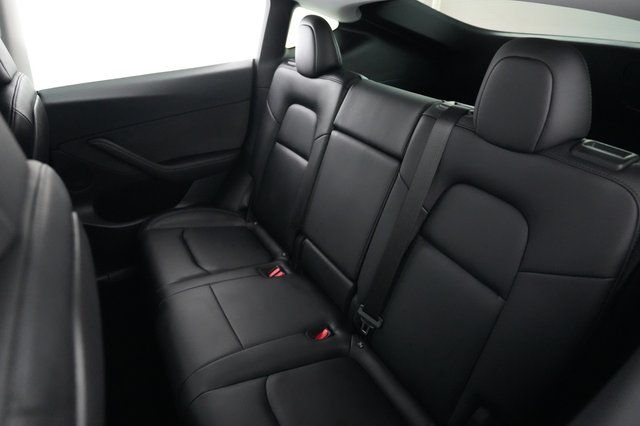 2022 Tesla Model Y — photo 19 of 21