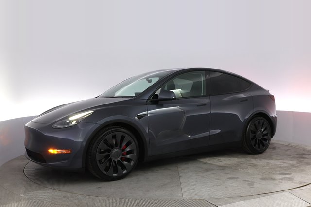 2022 Tesla Model Y — photo 14 of 21