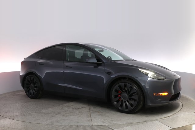 2022 Tesla Model Y — photo 11 of 21