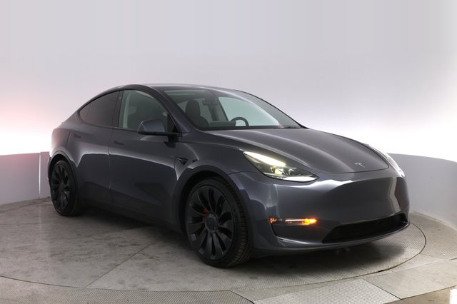 2022 Tesla Model Y — photo 10 of 21