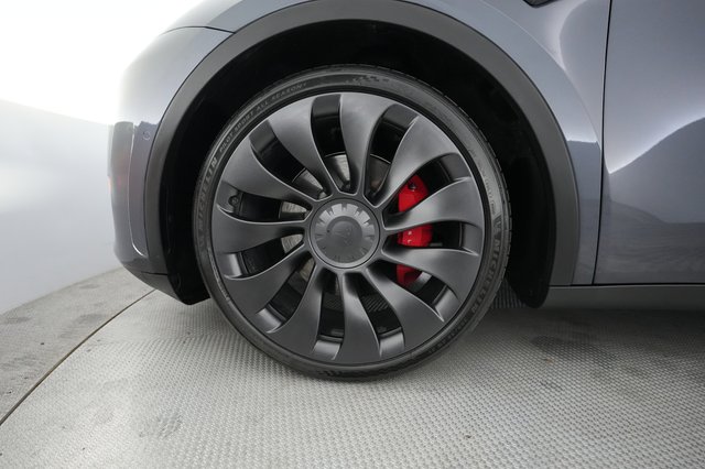 2022 Tesla Model Y — photo 15 of 21