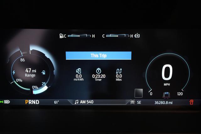 2023 Ford F-150 Lightning — photo 5 of 15