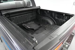 2023 Ford F-150 Lightning — photo 6 of 15