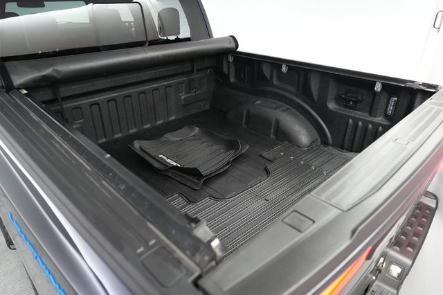 2023 Ford F-150 Lightning — photo 6 of 15