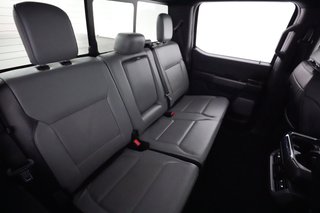 2023 Ford F-150 Lightning — photo 4 of 15