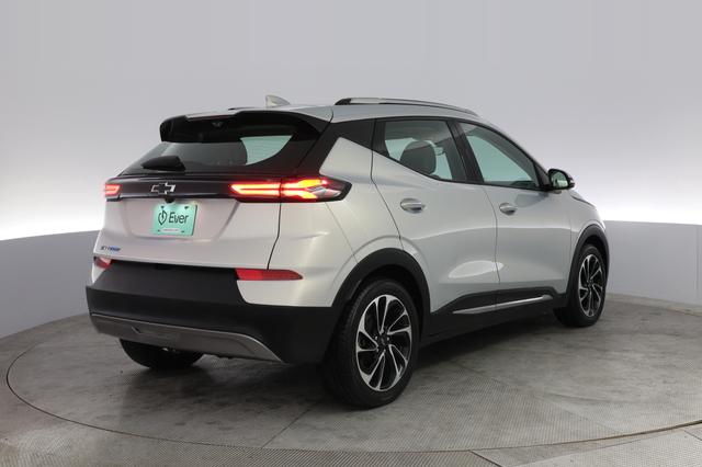 2023 Chevrolet Bolt EUV — photo 2 of 20