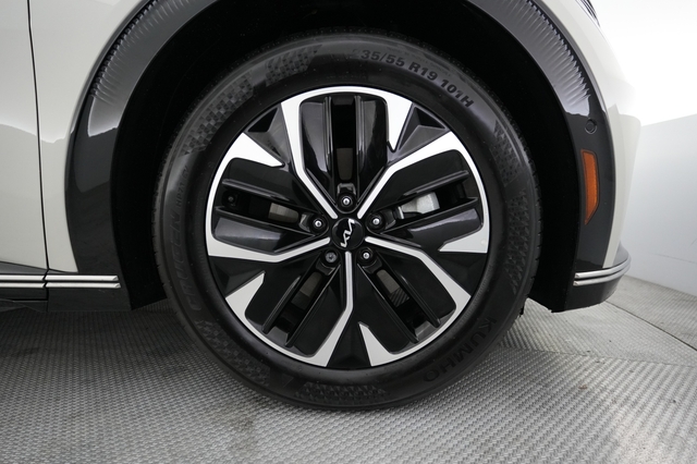 2023 Kia EV6