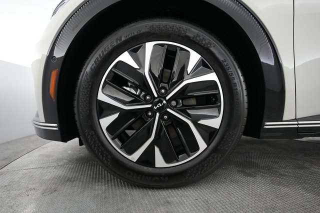 2023 Kia EV6 — photo 17 of 20