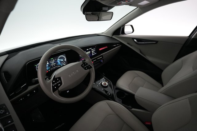 2023 Kia Niro EV — photo 3 of 21