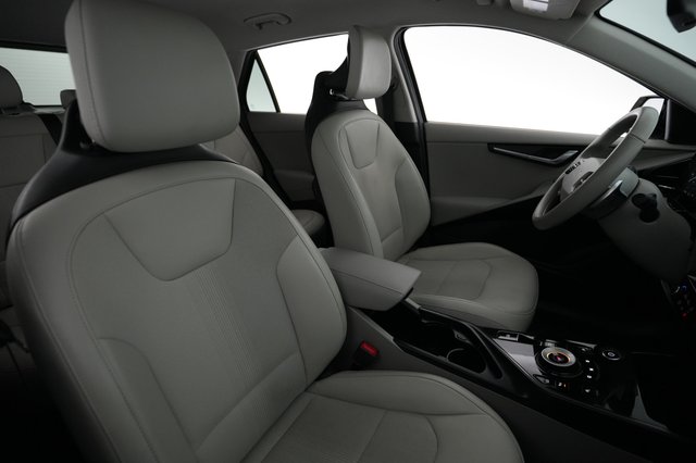 2023 Kia Niro EV — photo 19 of 21