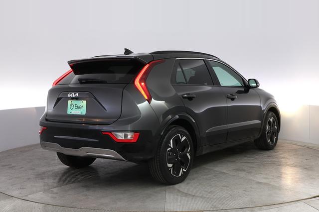 2023 Kia Niro EV — photo 2 of 21