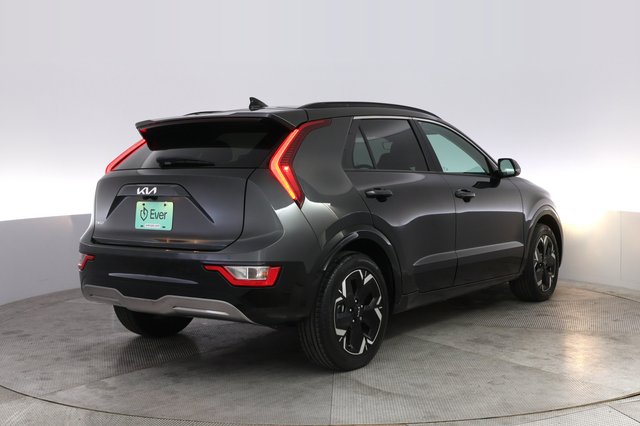 2023 Kia Niro EV — photo 2 of 21