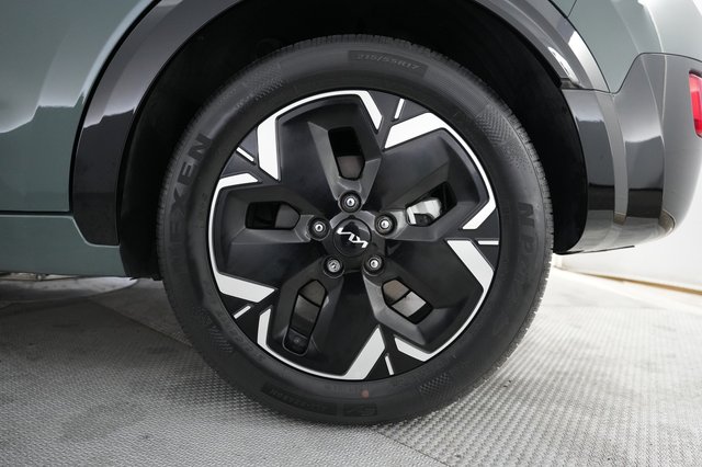 2023 Kia Niro EV — photo 17 of 20