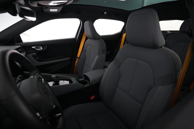 2023 Polestar 2 — photo 3 of 21