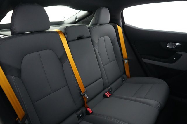 2023 Polestar 2 — photo 4 of 21