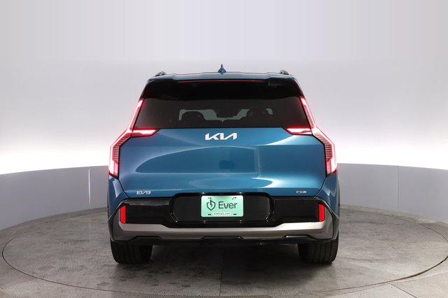 2024 Kia EV9 — photo 12 of 23