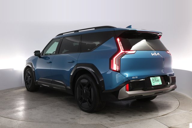 2024 Kia EV9 — photo 13 of 23