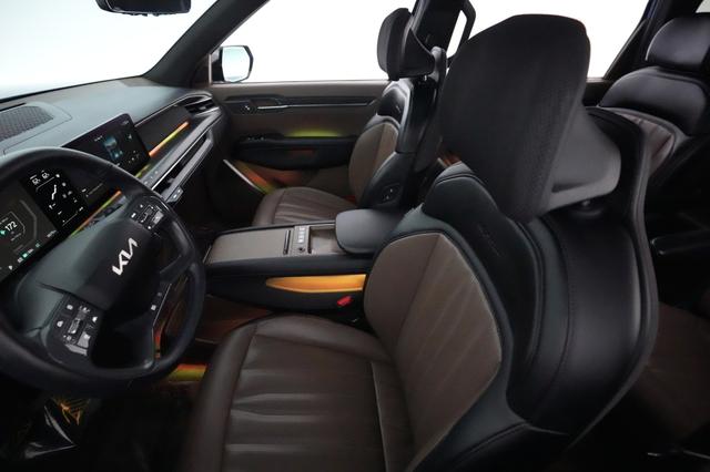 2024 Kia EV9 — photo 3 of 21
