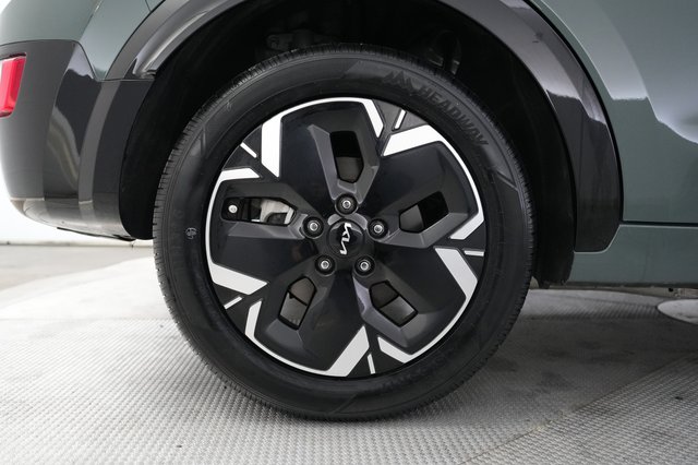 2024 Kia Niro EV — photo 15 of 18