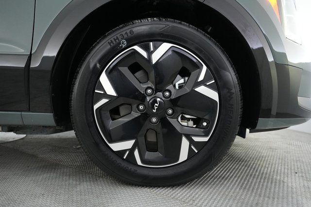 2024 Kia Niro EV — photo 7 of 18