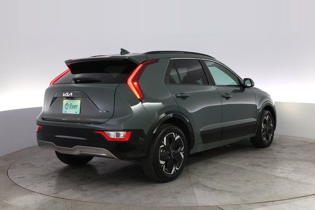 2024 Kia Niro EV — photo 2 of 18