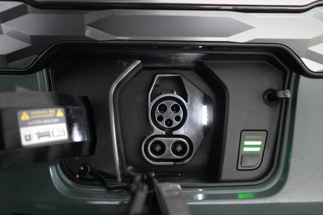 2024 Kia Niro EV — photo 8 of 18
