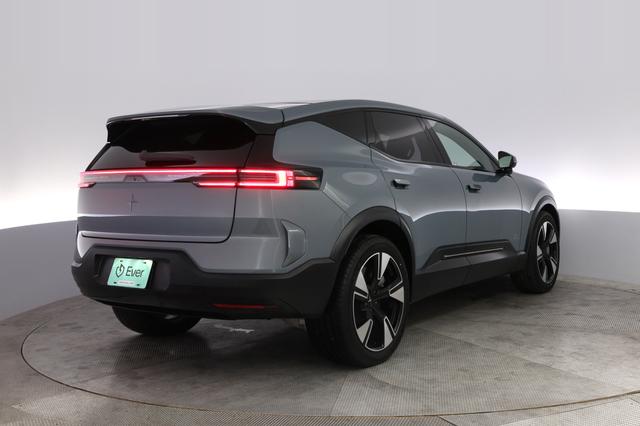 2025 Polestar 3 — photo 2 of 20