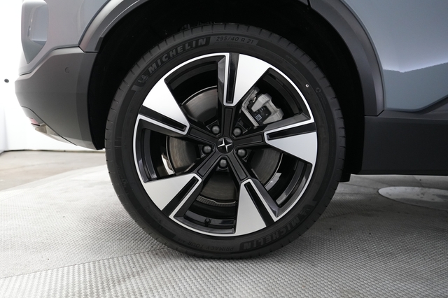 2025 Polestar 3