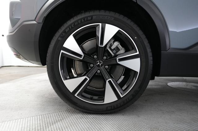 2025 Polestar 3 — photo 7 of 20