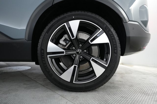 2025 Polestar 3 — photo 16 of 20