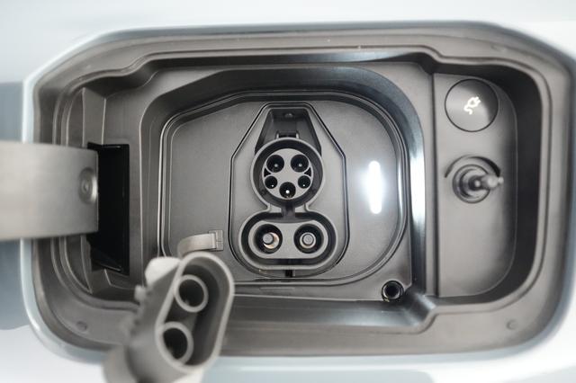 2025 Polestar 3 — photo 8 of 20